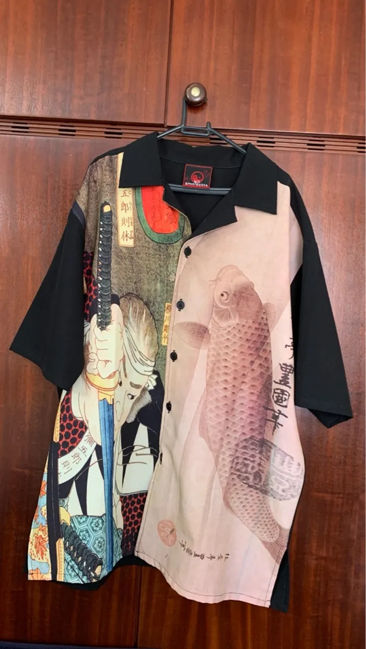 Camisa Estampada Samurai e Carpa - Estilo Japonês