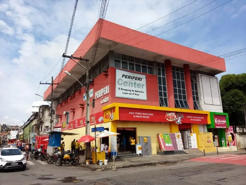 Conjunto de salas comercias (andar inteiro) 634m2 em Periperi