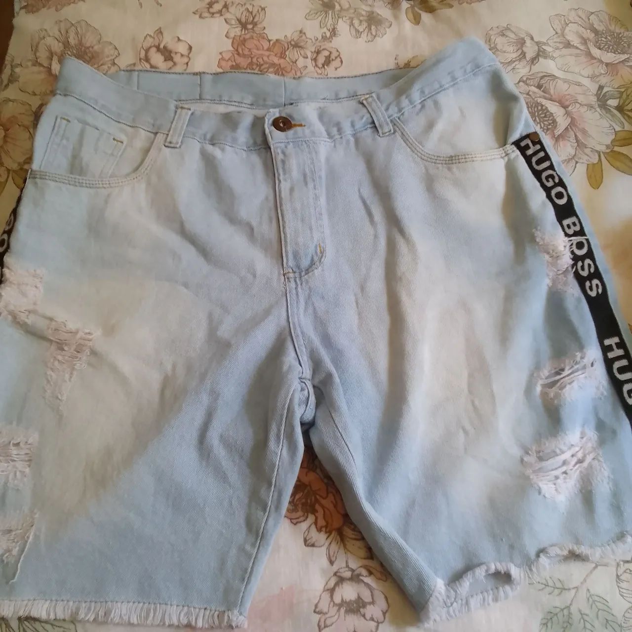 Vendo 4 bermudas masculina tamanho 44