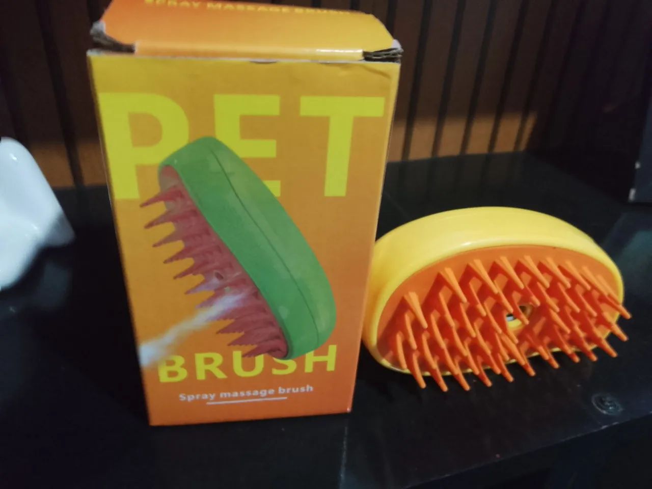 Escova para gatos e cães a vapor 25 reais 