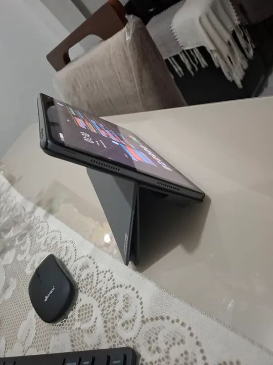 Tablet Lenovo m11 com caneta teclado e mouse - Foto 2