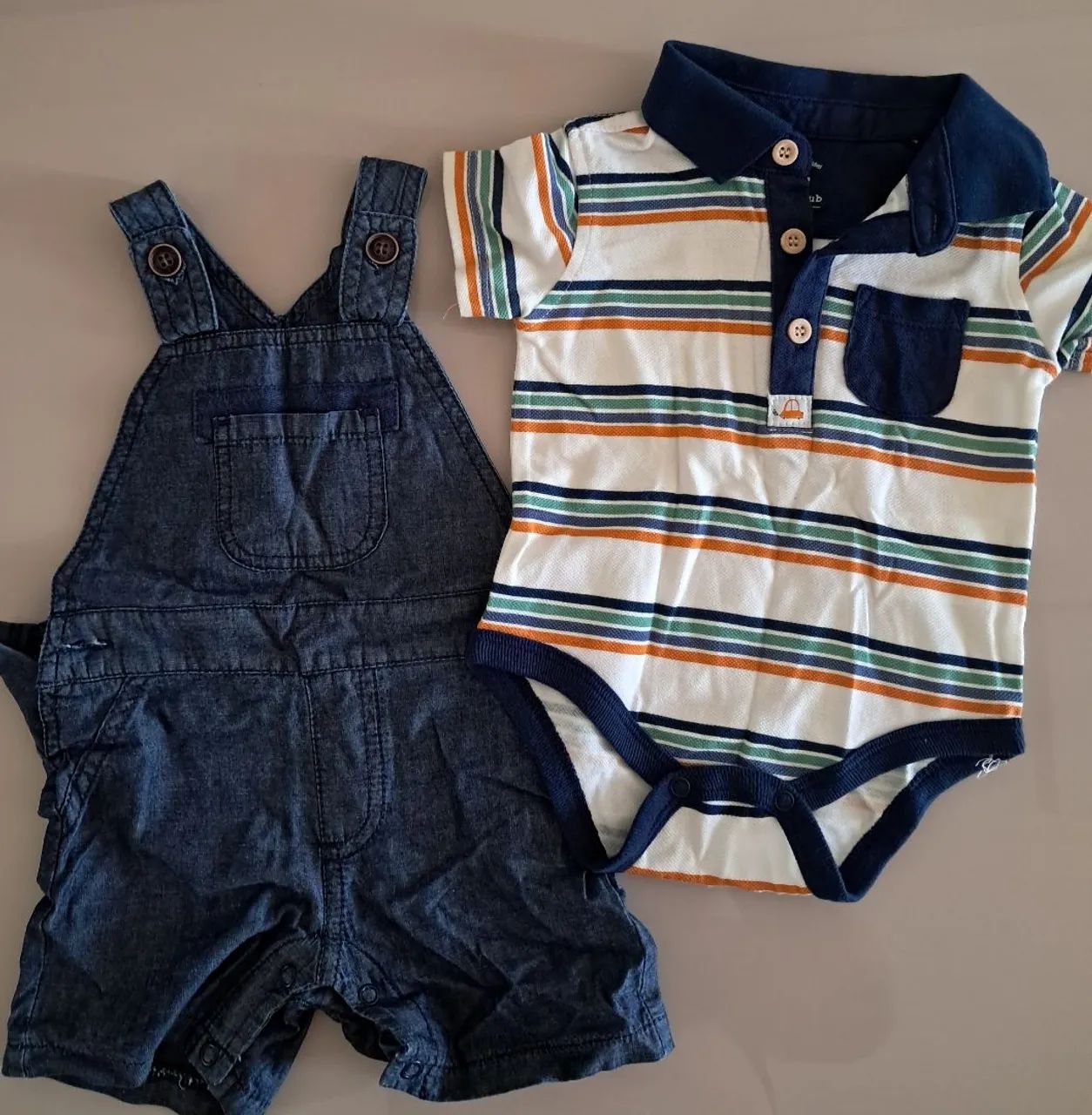 Lote de Roupas Neném  de 3 a 6 meses Baby Club