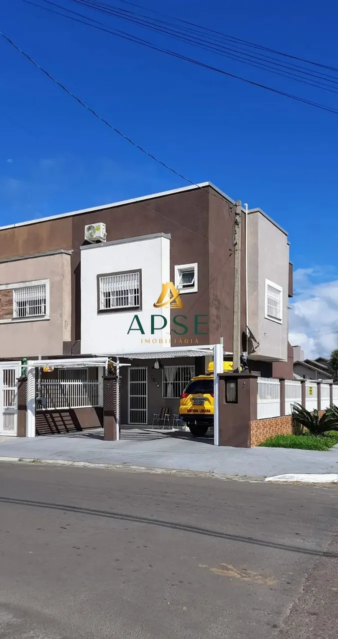 Casa/Sobrado à venda,3 quartos/1 suíte,3 vagas, semimobiliado 80 m².Tramandaí/RS