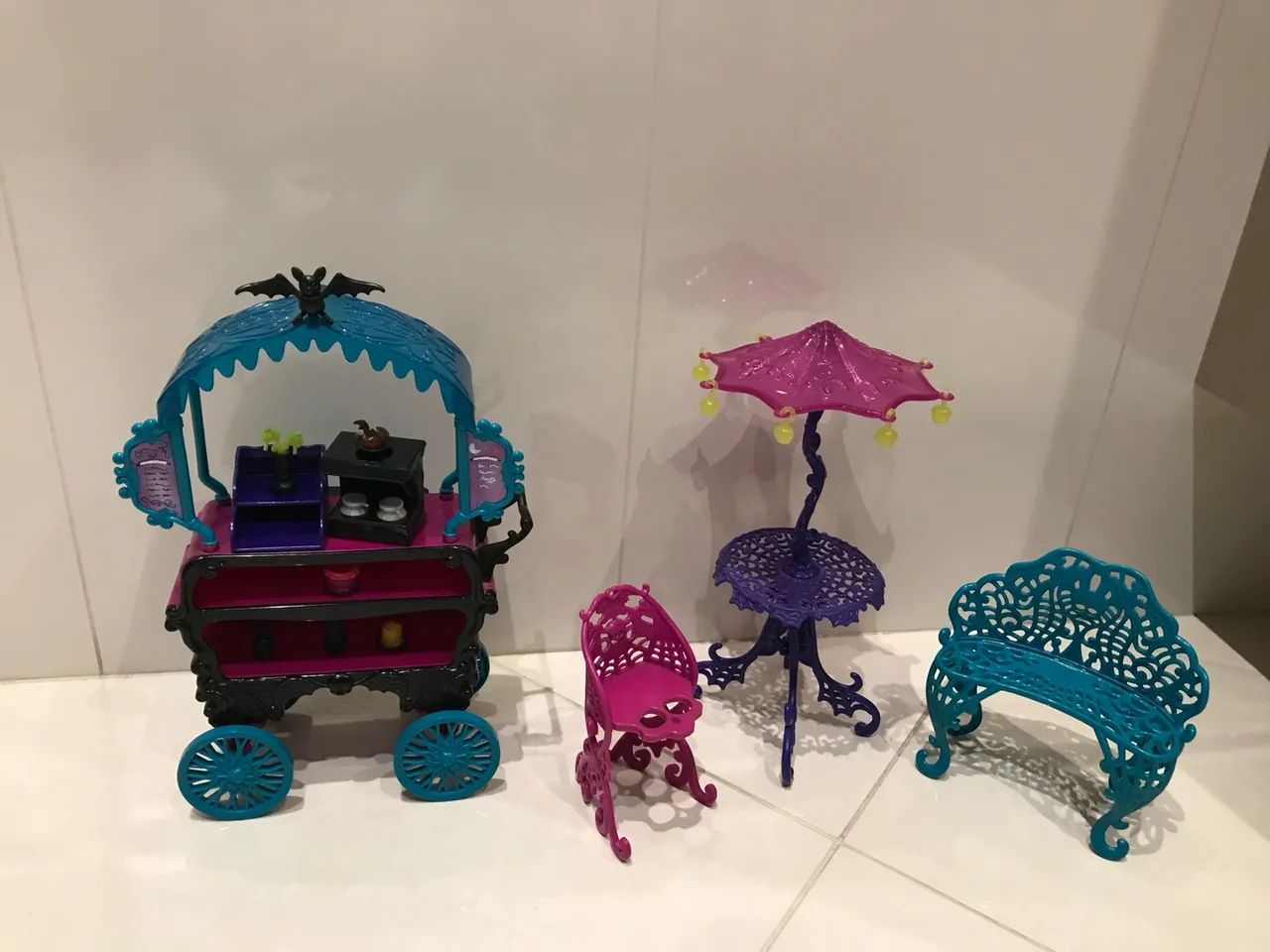 Carrinho Monster High - Perfeito para as suas bonecas! - Foto 2