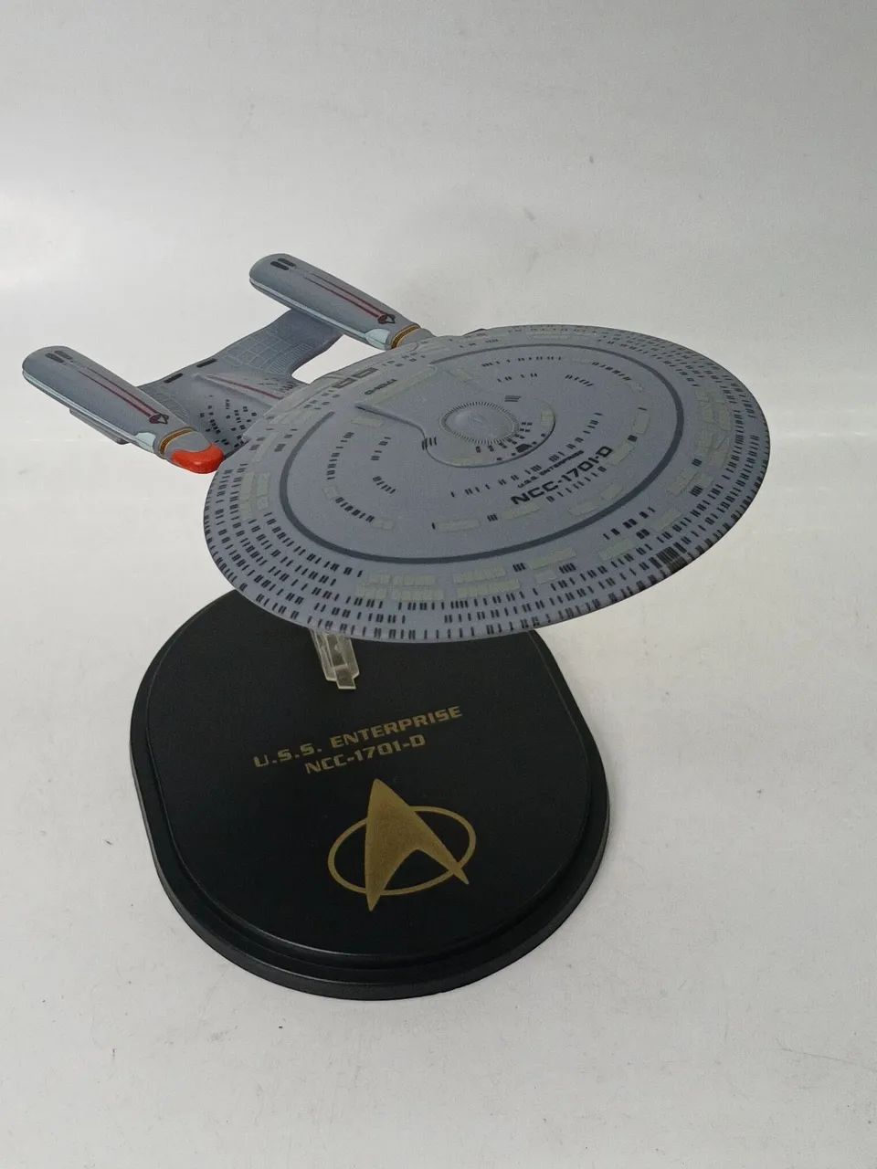 Miniatura USS Enterprise NCC 1701-D - Star Trek - Quantum Mechanix