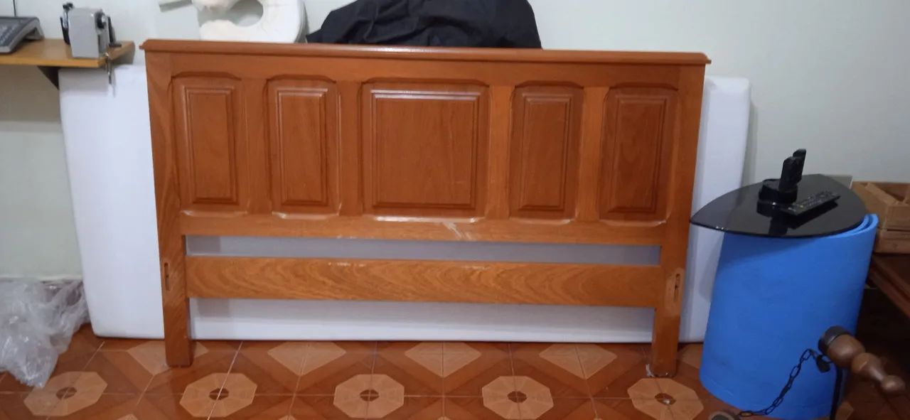 Cama de casal de madeira maciça tamanho padrão 64960522437377122