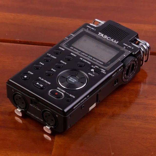 Gravador Tascam DR-100 mkII (Usado) | Sistema de Bateria Dupla | Feito para Profissionais - Foto 5