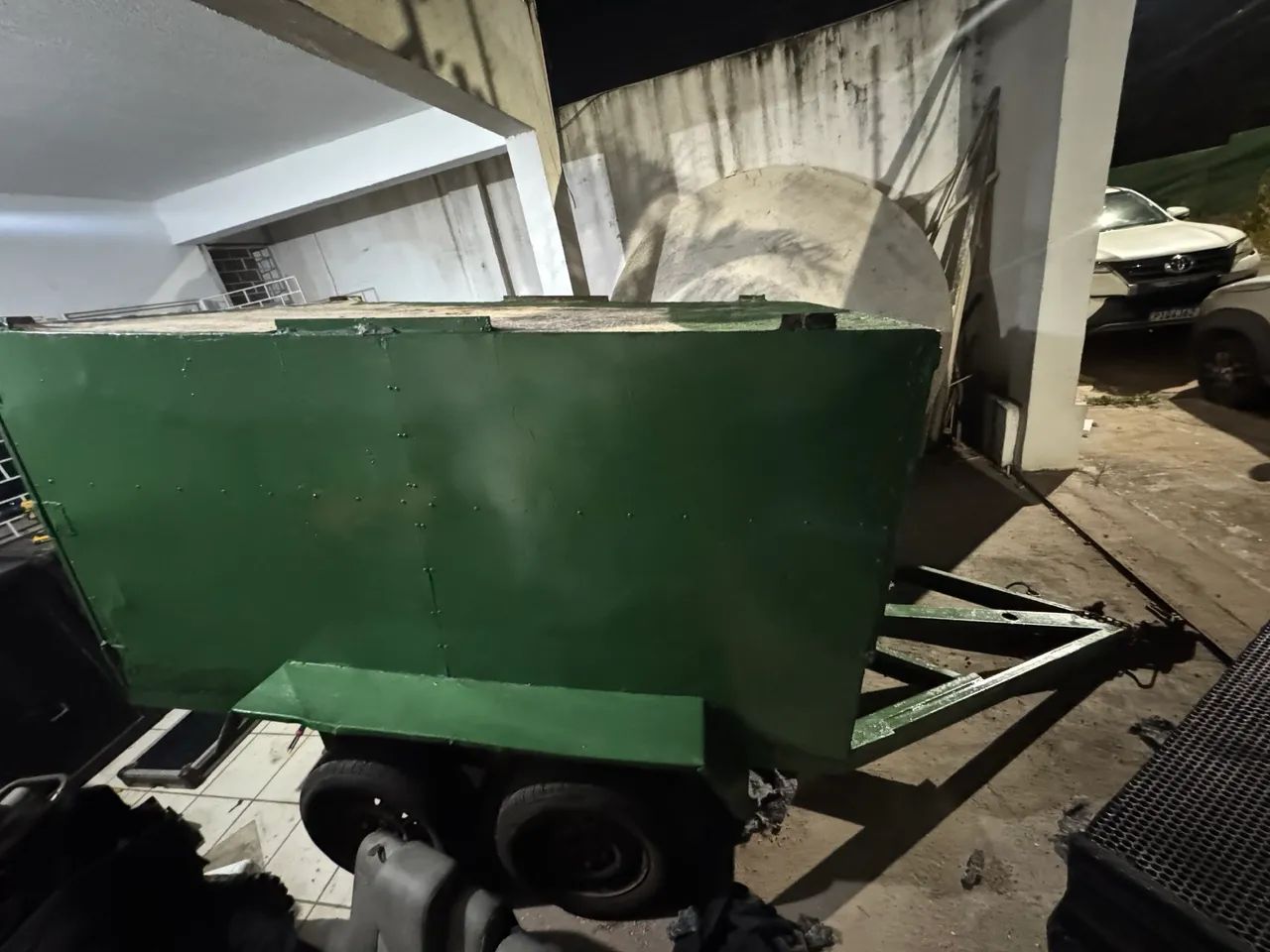 Carretinha  2 eixos  - Foto 2