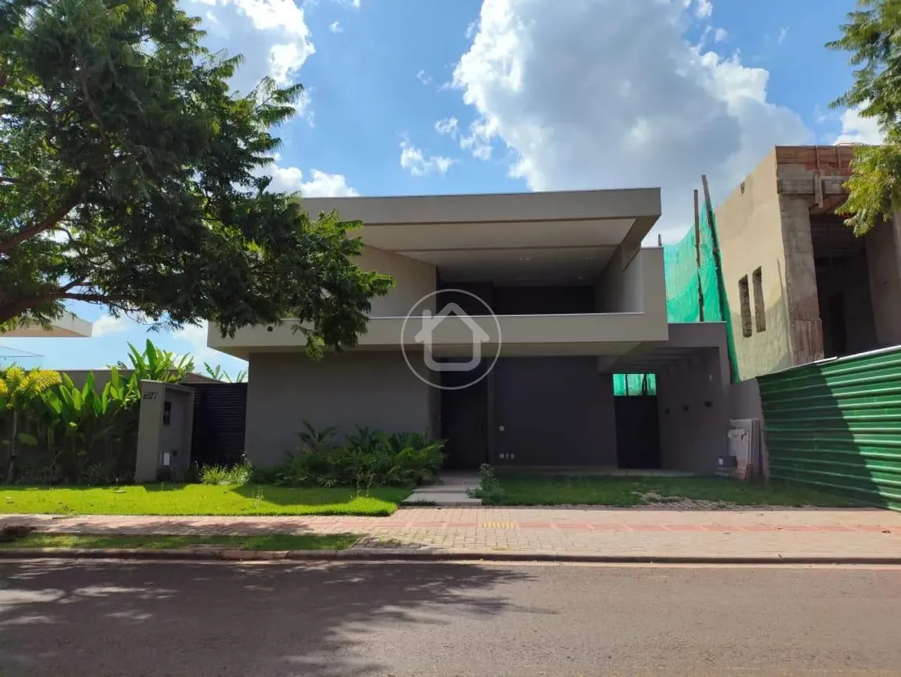 CASA NOVA NO ALPHAVILLE 3