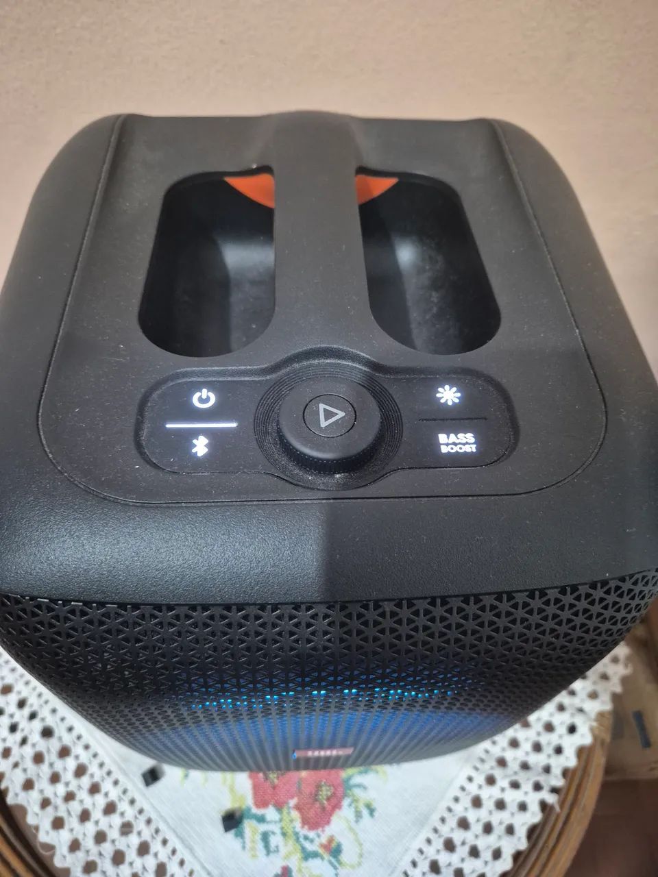 Vendo JBL encore com menos de um ano de uso