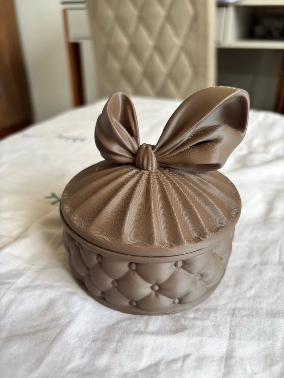 Pote marrom com Laço