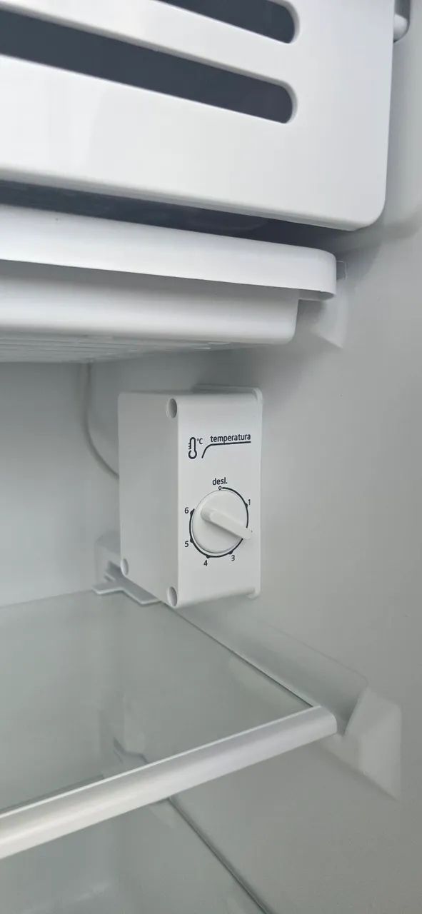 Frigobar Midea MUITO NOVO - Foto 4