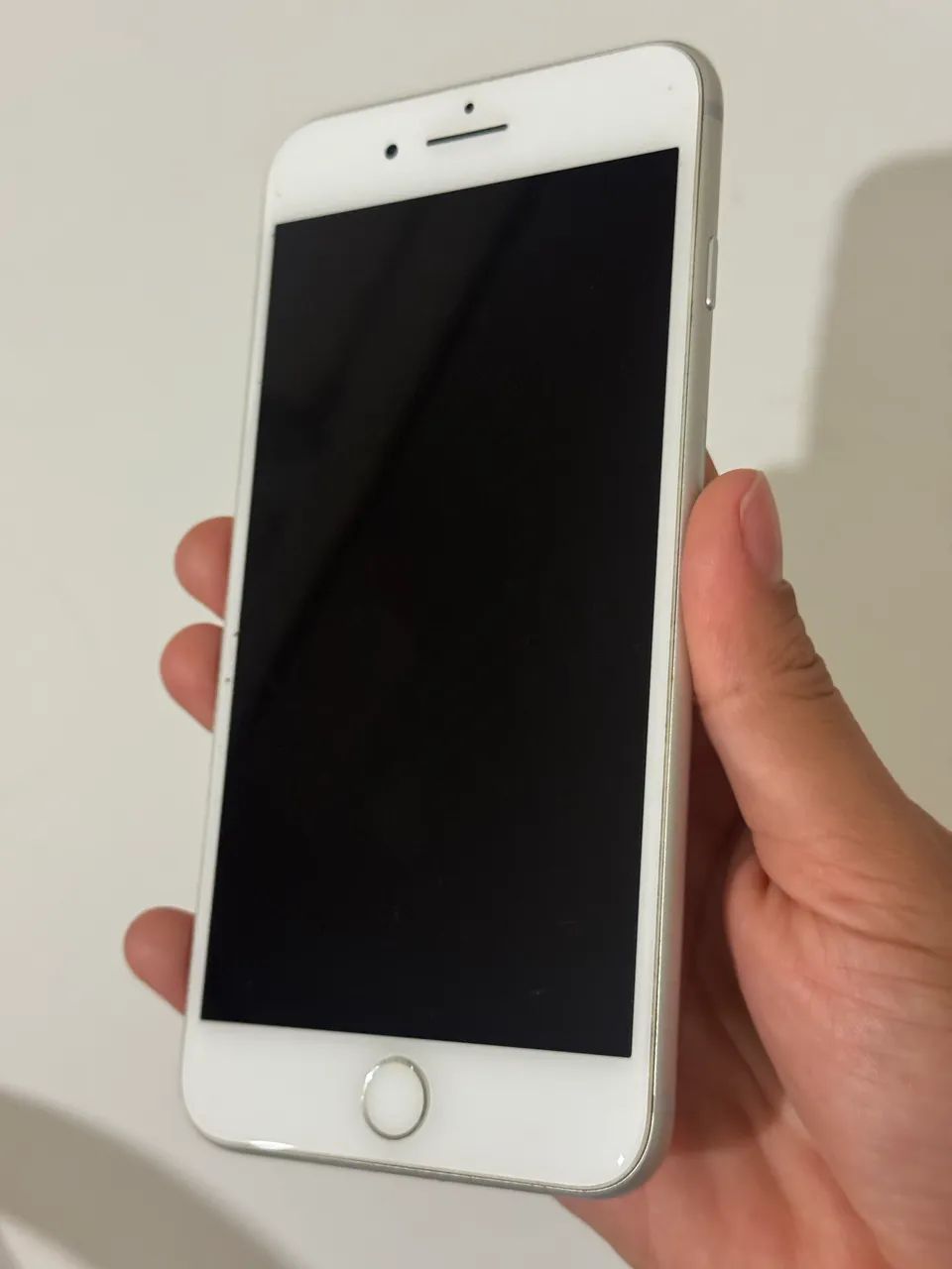 IPHONE 8 PLUS - 256GB