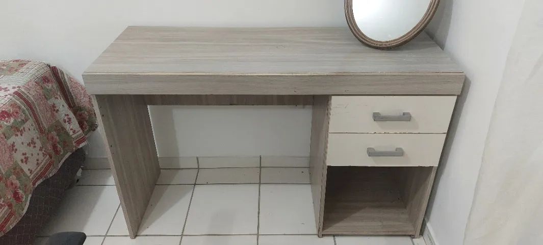 Mesa escrivaninha