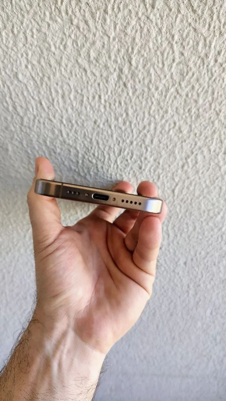 iPhone 16 pro - Foto 5