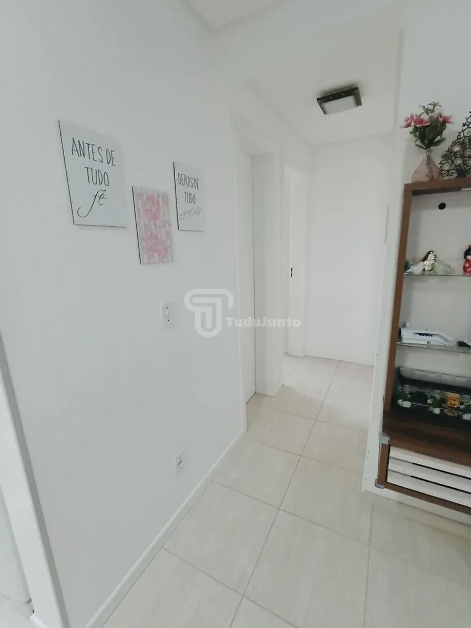 Apartamento 2 Dormitórios c/ Suíte e Sacada c/ Churrasqueira - Foto 5