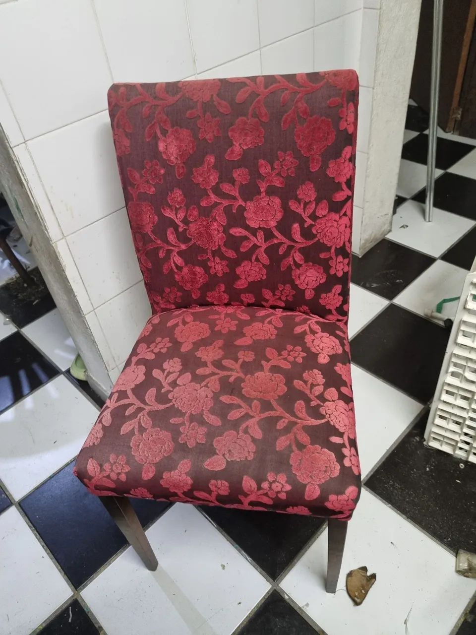 Vendo cadeira veludo de pol6 - Foto 4