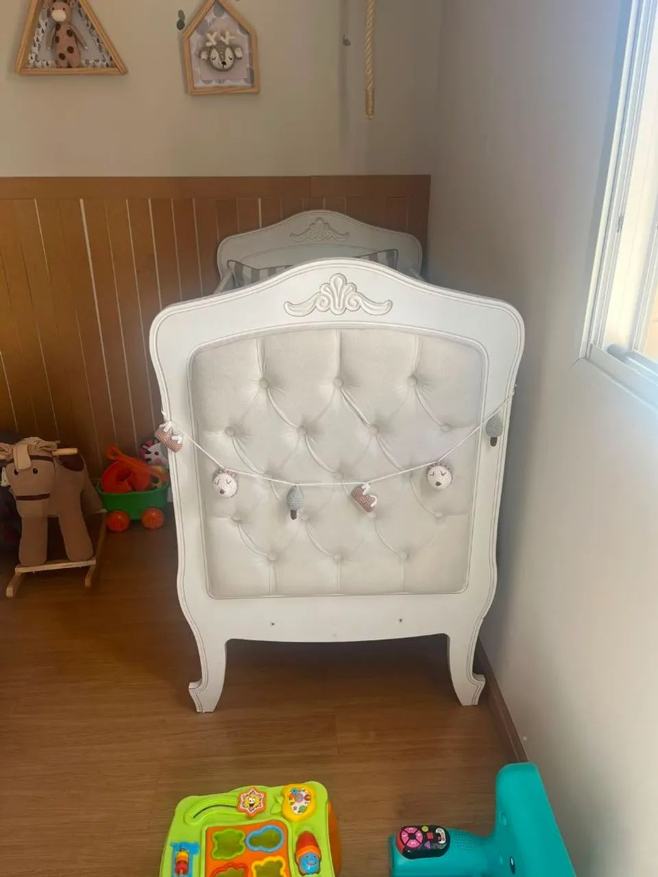 Berço Nóbile Branco Provençal com Capitonê Bege - Foto 3