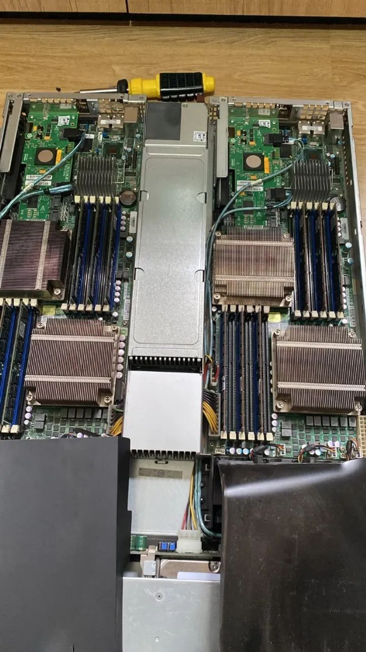 Servidor Supermicro 1U 2 em 1 - 2 Nós Xeon E5620 - 48GB ECC - Sem HD - Foto 3
