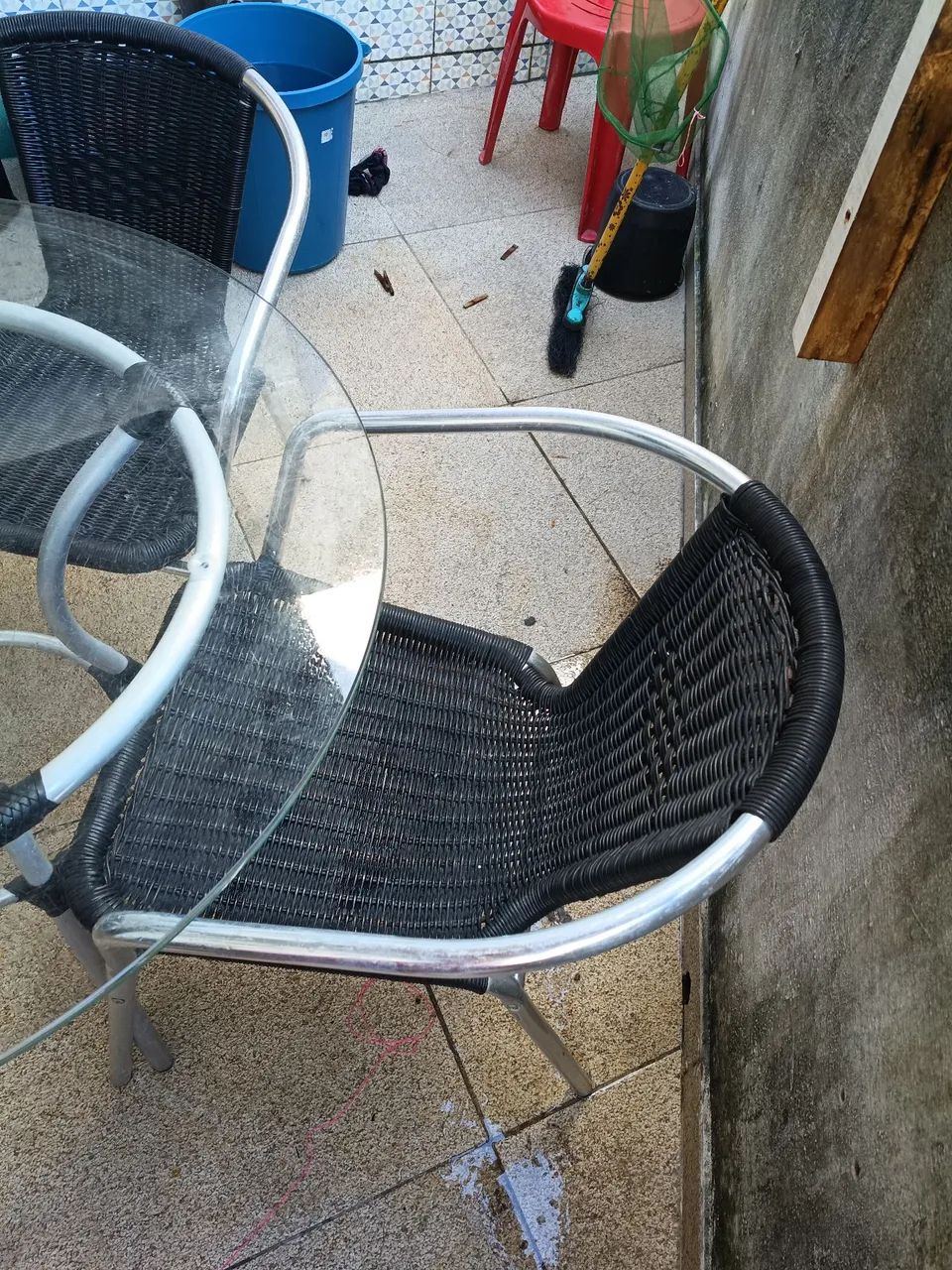 Mesa de vidro com 4 cadeira - Foto 3