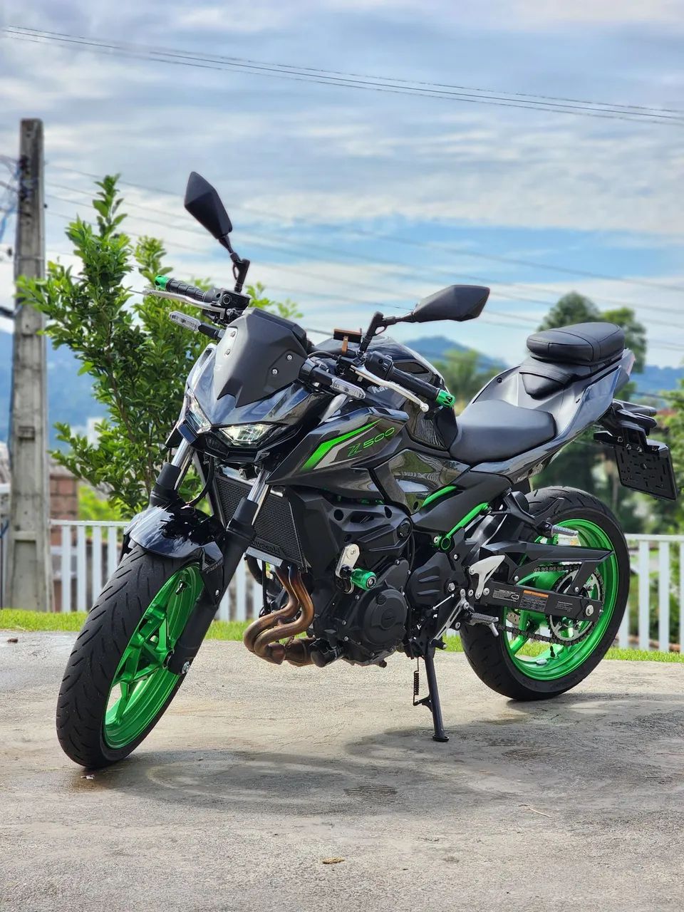 Kawazaki Z500 SE 2026 - Foto 11