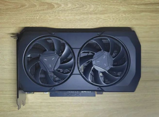 AMD Radeon RX 7600 8GB XFX - Seminova com caixa - Foto 2