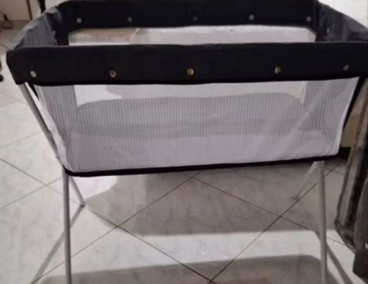 BERÇO PORTÁTIL COM NINHO E MOSQUITEIRO 