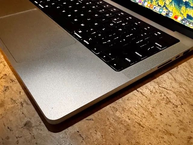 MacBook Pro 14