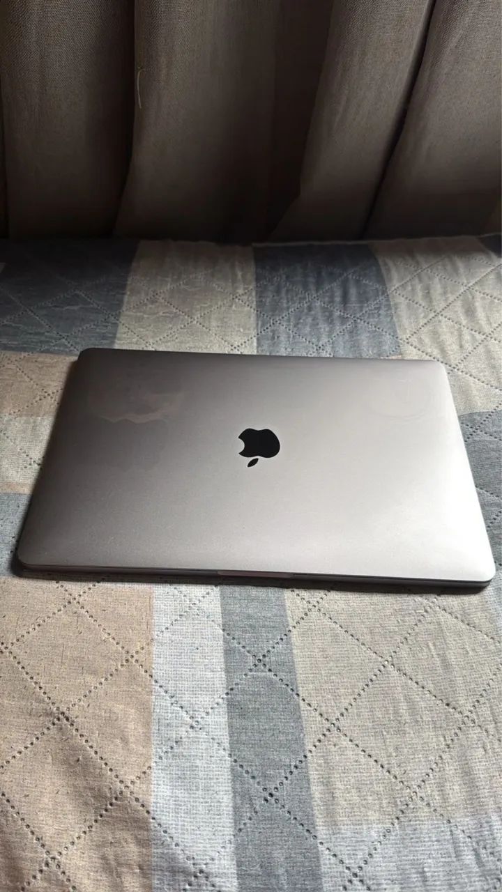 MacBook Pro 2017 Touch Bar - Foto 2