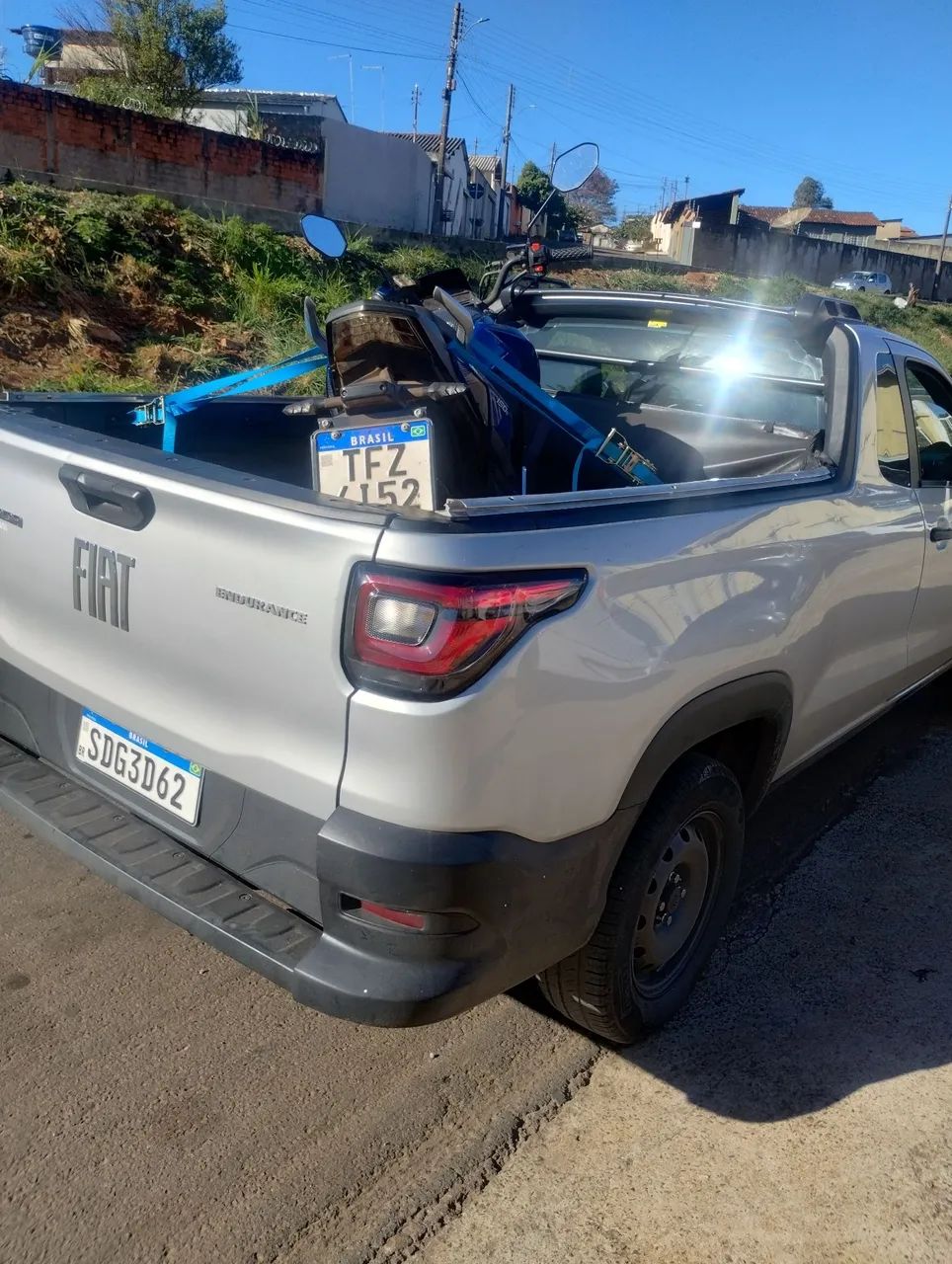 Frete retirada de pequenos entulhos coleta viajens descarte 