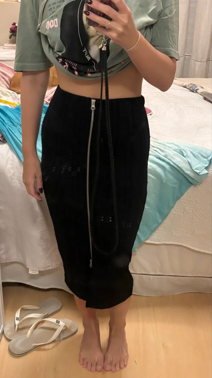 Saia lápis preta com elástico e zíper H&M - Foto 3