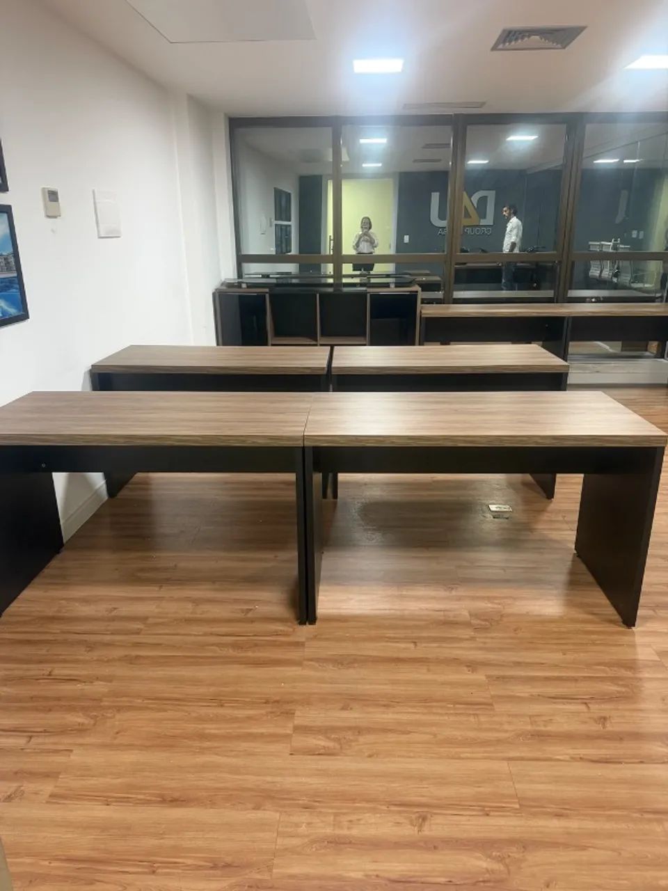 Mesa executiva em L c/ 3 mesas 1,20 escritório  - Foto 4