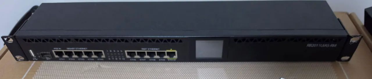 Mikrotik RB 2011 UIAS