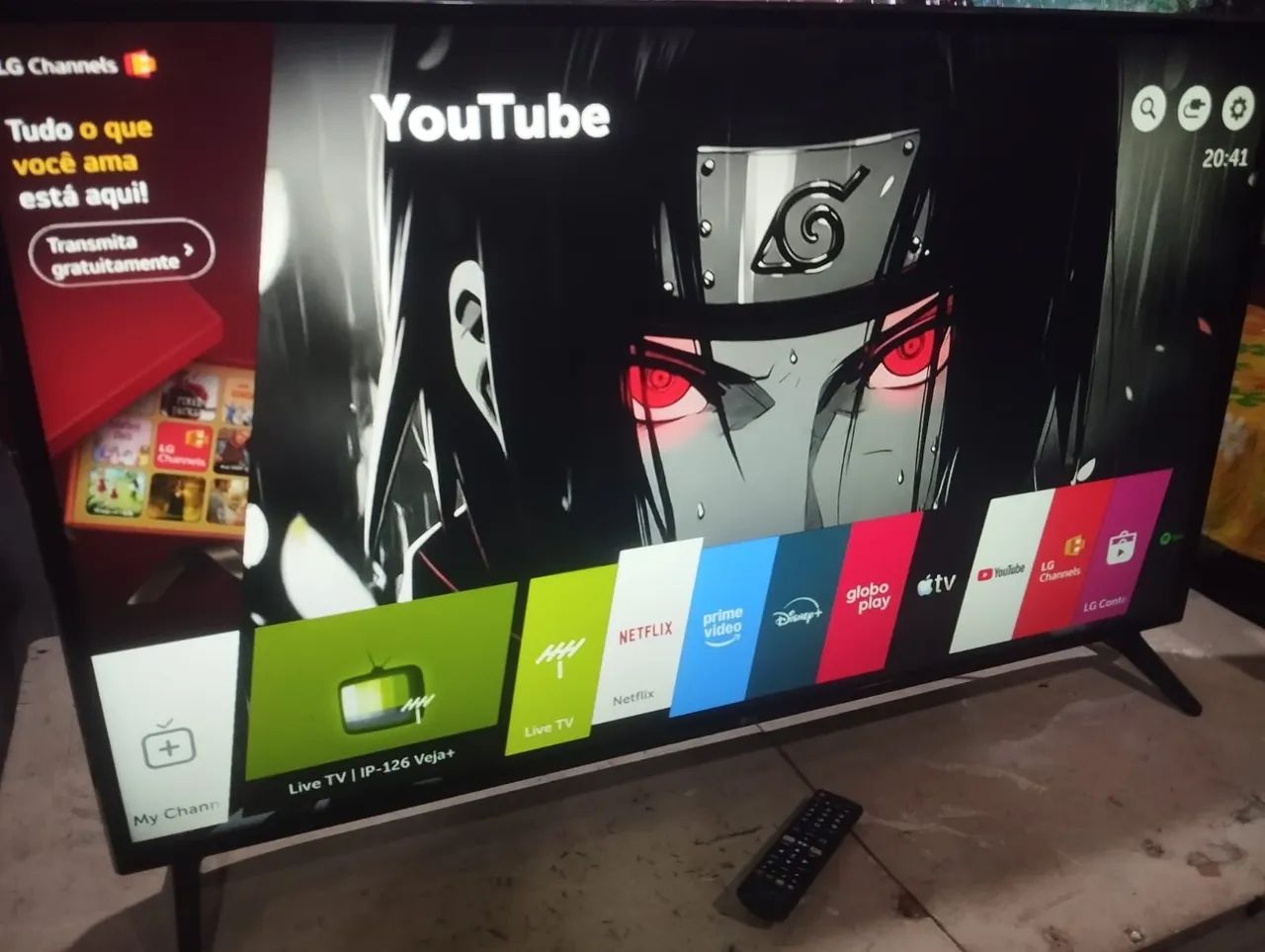 Telão SmarTV LG 50 polegadas completa pezinho e controle, funcionando perfeitamente, faço 