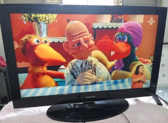 Tv Samsung Lcd 40a550 com entradas Hdmi Usb Av Vga Funcionando perfeitamente - Foto 4