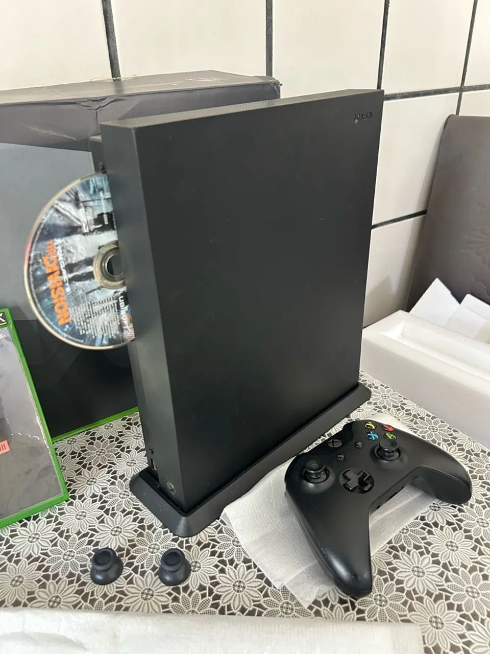 Xbox One X 4K 1T - Consoles de Vídeo Game - Brasília, Feira de