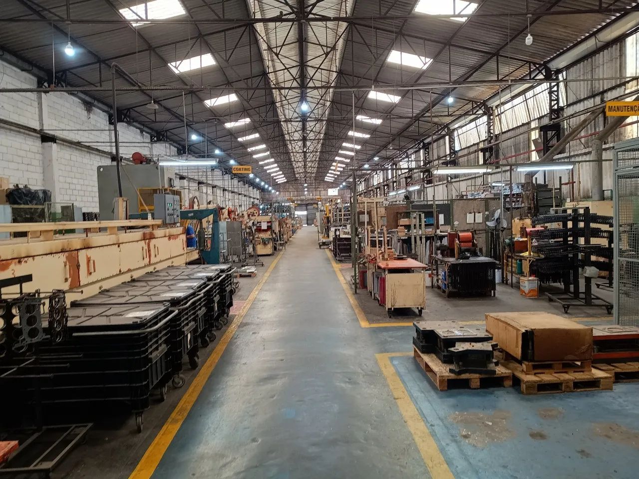 Galpão Industrial a venda com renda - Serraria