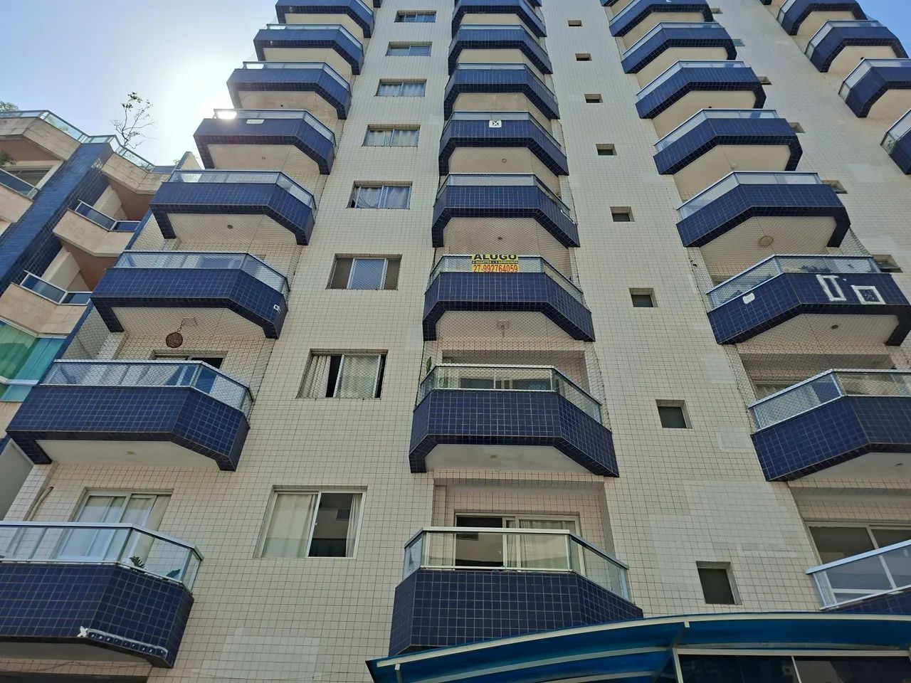 Alugo apartamento vista pro mar
