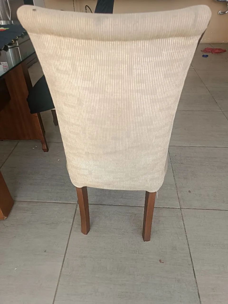 Mesa de tampo de vidro  c 6 cadeiras  - Foto 2