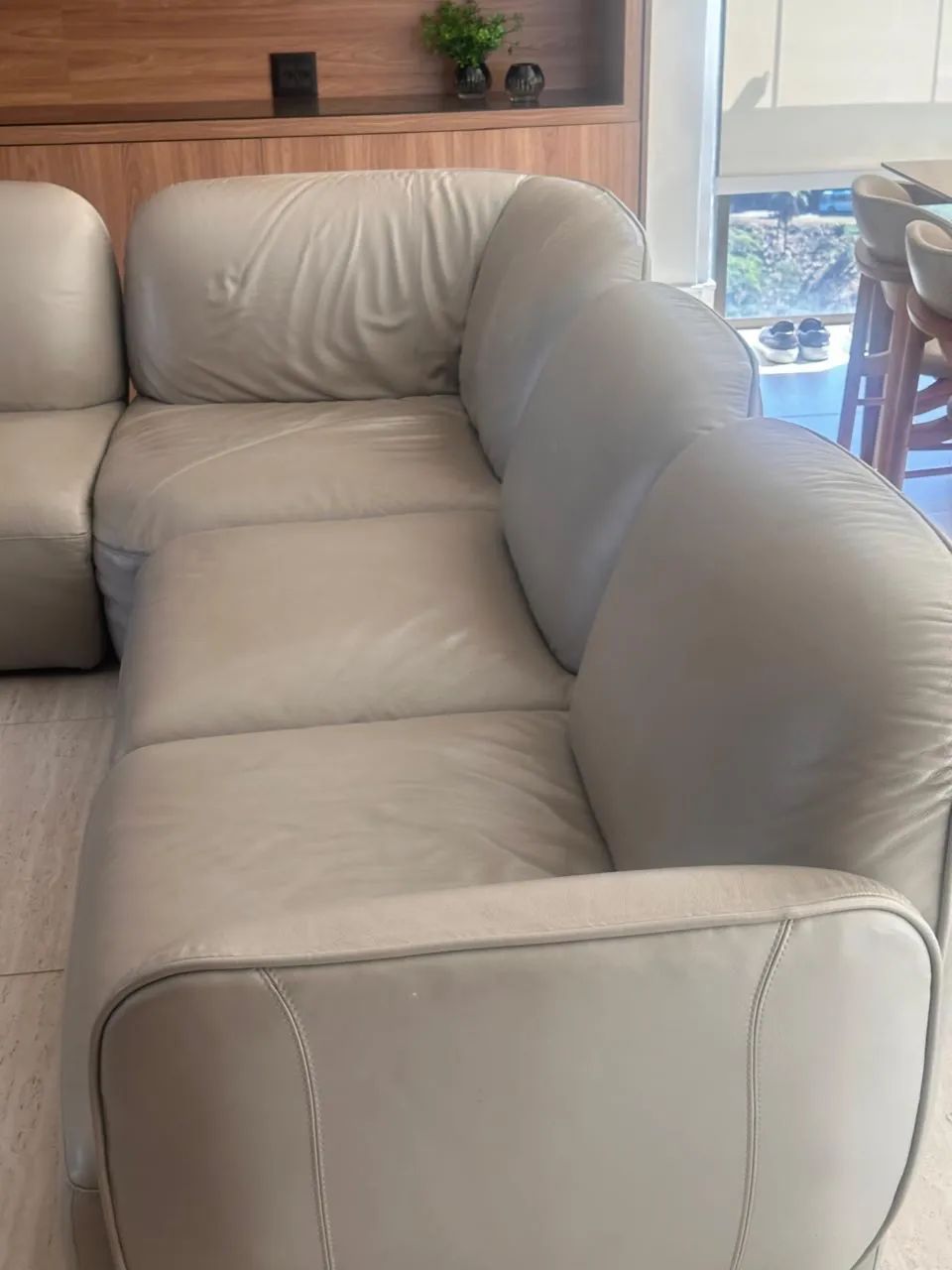 sofá de couro italiano original Natuzzi dois anos de uso - Foto 2