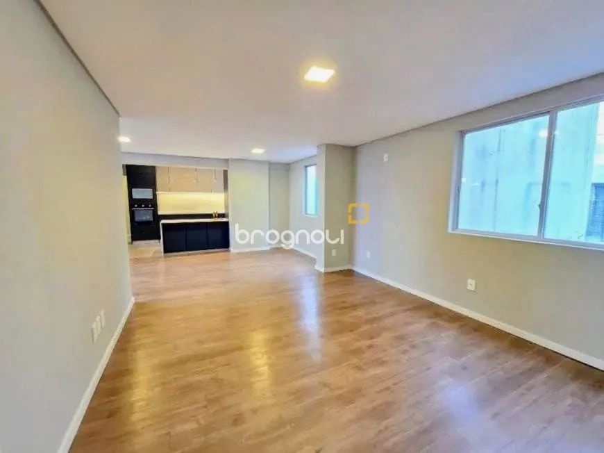 Apartamento Reformado com 4 Dormitórios, Vista Mar no Centro de Florianópolis - Foto 5