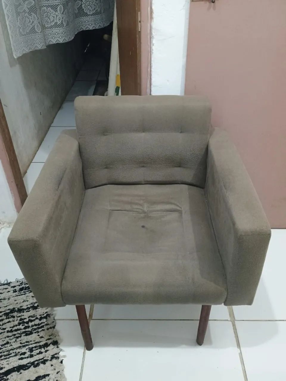 Mobília completa 2 poltronas + espelho + armário  - Foto 2