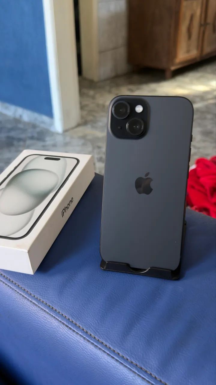 ? iPhone 15 - 128GB - Preto