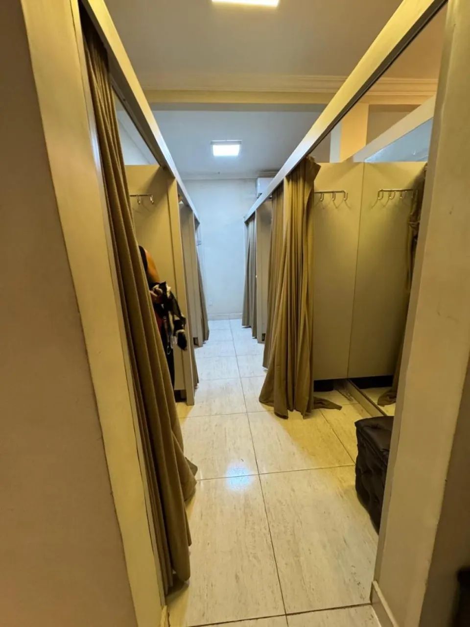 Aluga-se Prédio Comercial no Setor Bueno, Av. T-1 - Foto 5