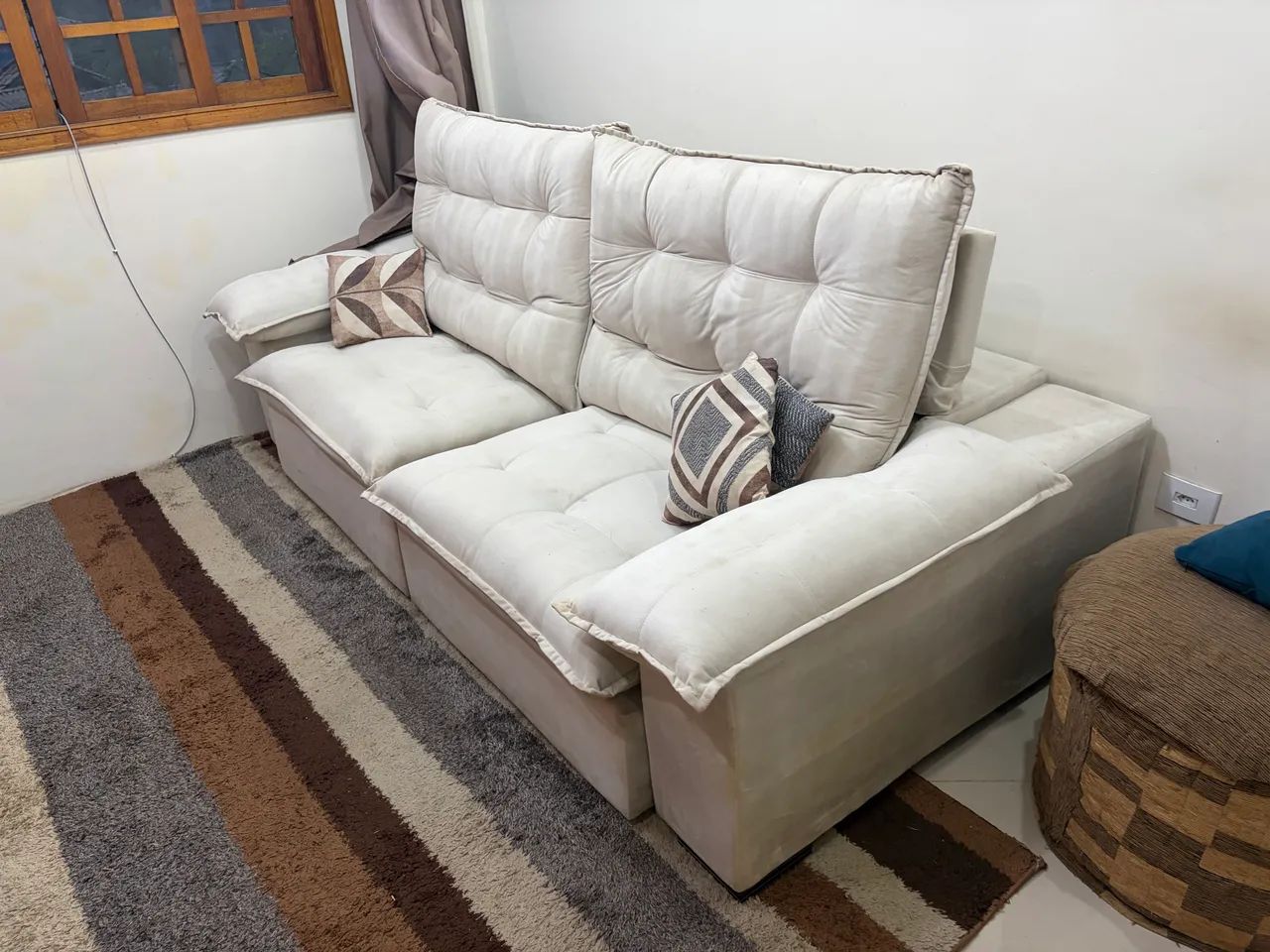 Sofá branco retrátil e reclinável 2,5 metros - Foto 3