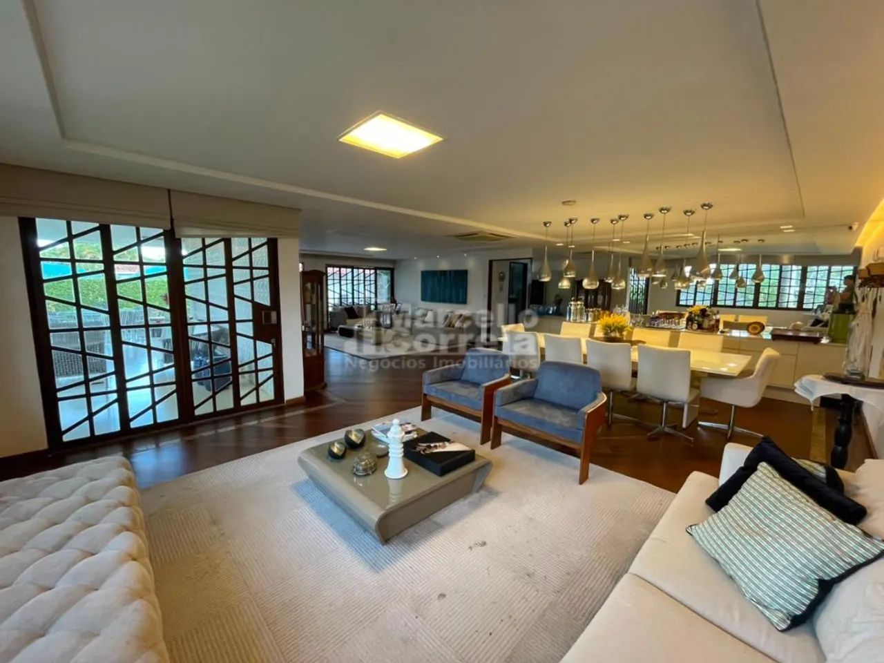 Casa de 500m² no Bairro da Macaxeira