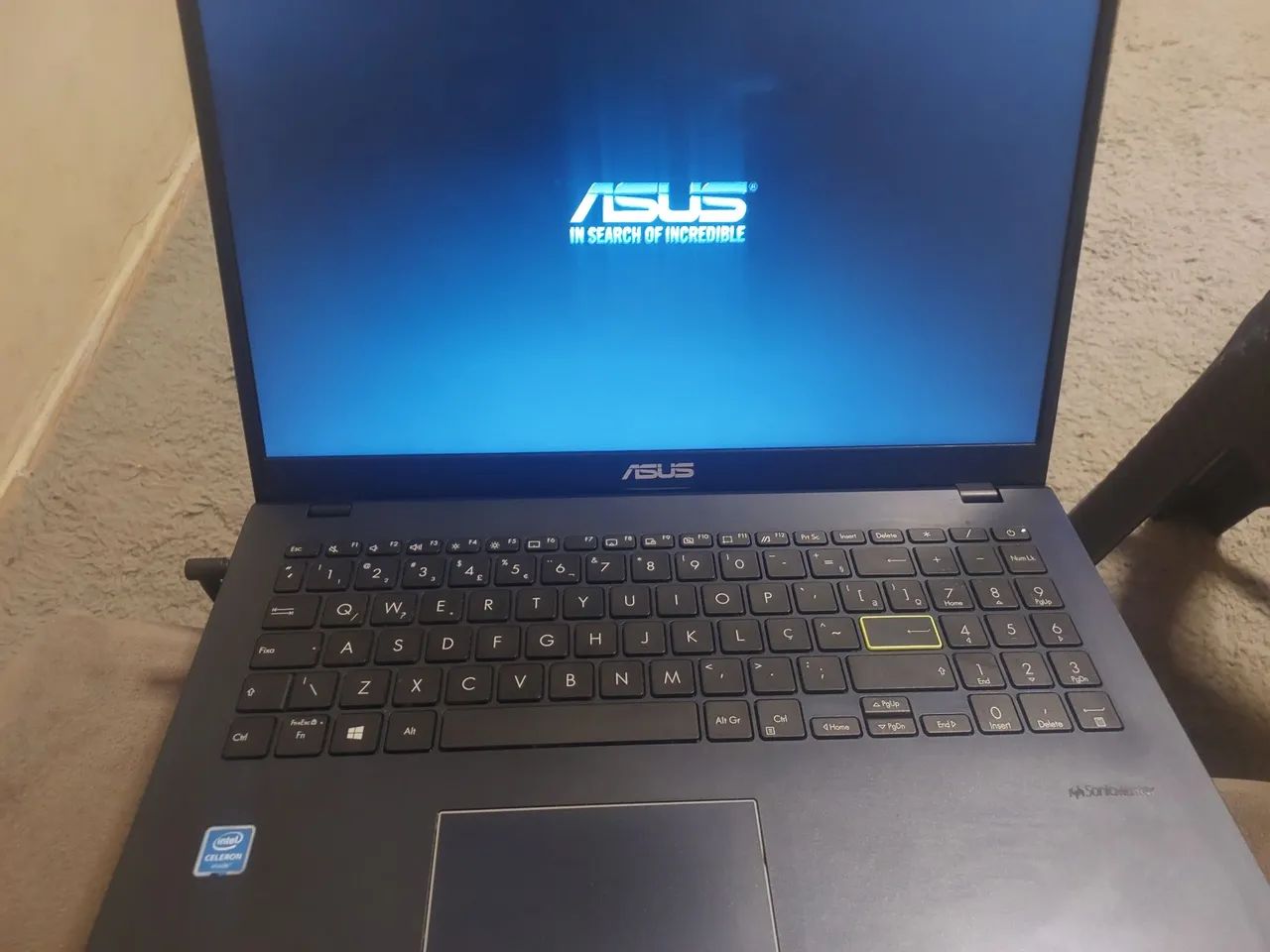 Vendo notebook marca asus com bateria viciada  - Foto 2