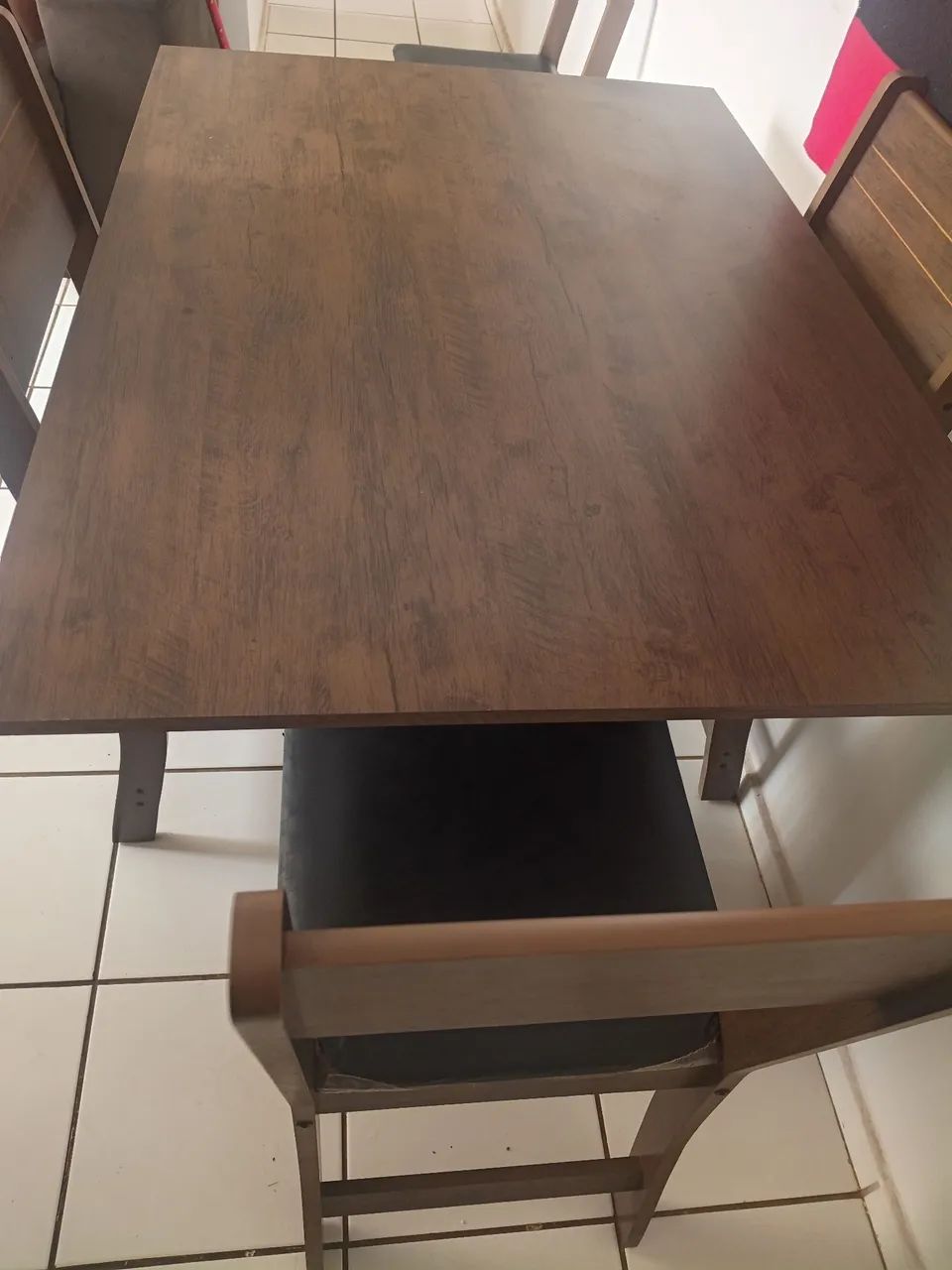 Jogo de mesa com 4 cadeiras - Foto 2