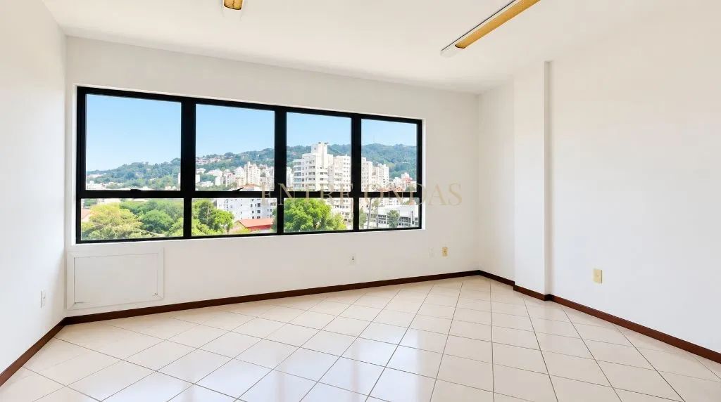 Sala comercial no bairro Trindade, Florianópolis.