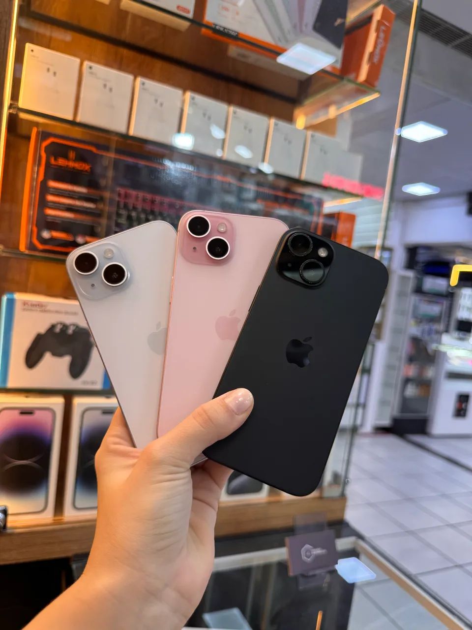 IPHONE 15 128GB - BATERIA EM 88% - Foto 2